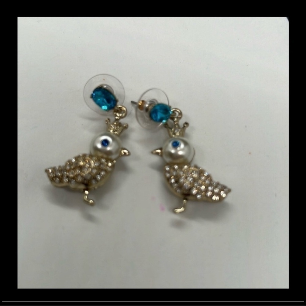 Betsy Johnson Pearl critters bird earrings